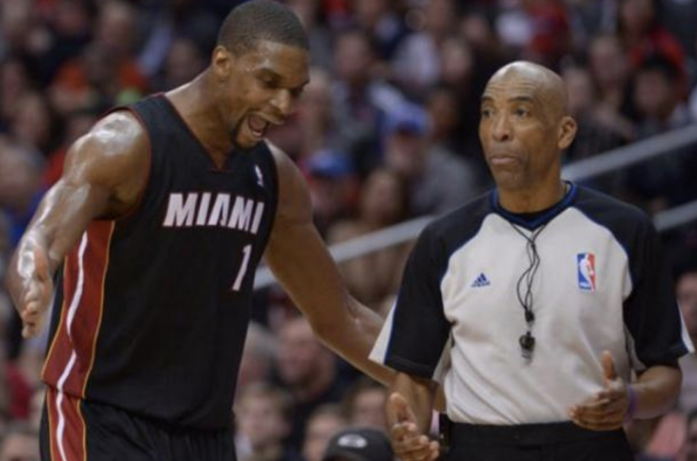 AYX SPORTS-那不勒斯训练开放日,国际比赛日临场应变引欢呼,中超在即,球探报告显示潜力(那不勒斯转会800万) AYX SPORTS-那不勒斯训练开放日,国际比赛日临场应变引欢呼,中超在即,球探报告显示潜力(那不勒斯转会800万)