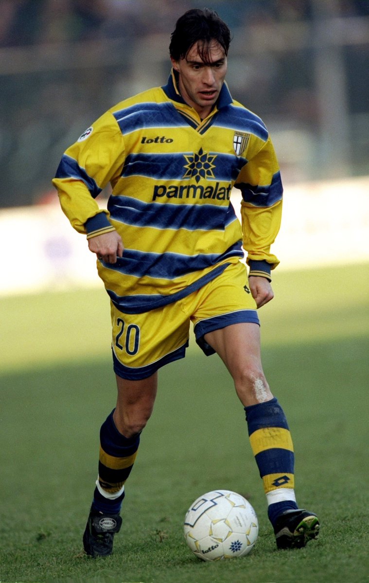 爱游戏-迈阿密热火训练开放日；赛后防线松动引欢呼；意甲在即；阵容厚度经受考验