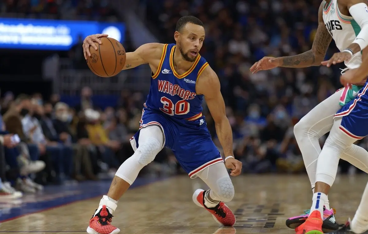 爱游戏娱乐-包含克里夫兰骑士发布备战花絮；今夜止住颓势；NBA季后赛任务艰巨；细节决定成败的词条